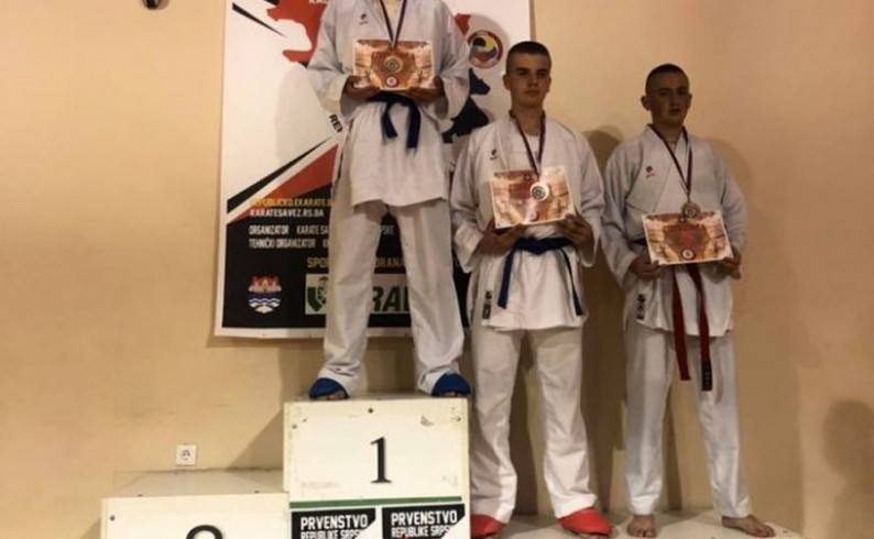 Tri bronze za fočanske karatiste na Prvenstvu Srpske