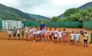 Đokovićev teniski centar pomaže TK “Foča”