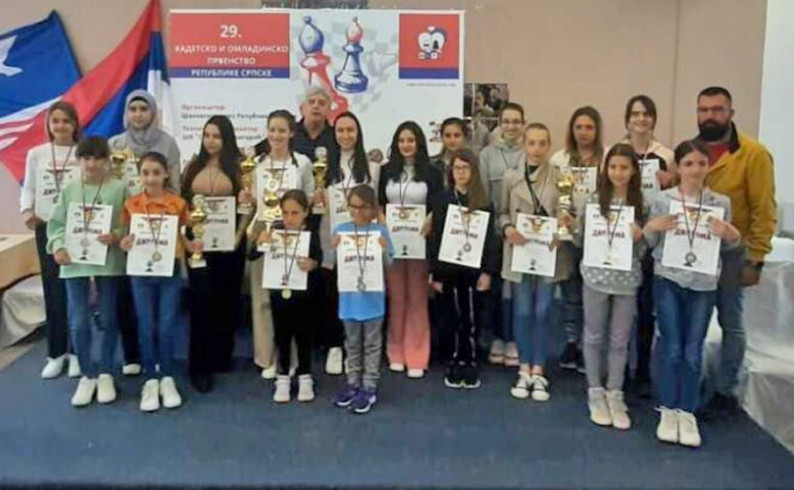 Šah: Dva zlata i tri bronze za fočanske šahiste na Prvenstvu Srpske