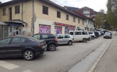 Zbog obilježavanja parking prostora ukloniti vozila iz Šantićeve ulice