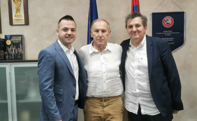 Vukadinović i Avramović kod DŽajića: Razgovarali o razvoju Fudbal frendsa