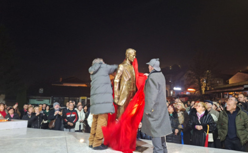 Foča dobila spomenik Gavrilu Principu