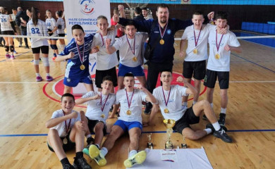 OŠ "Veselin Masleša" odbranila titulu prvaka Srpske u muškoj odbojci