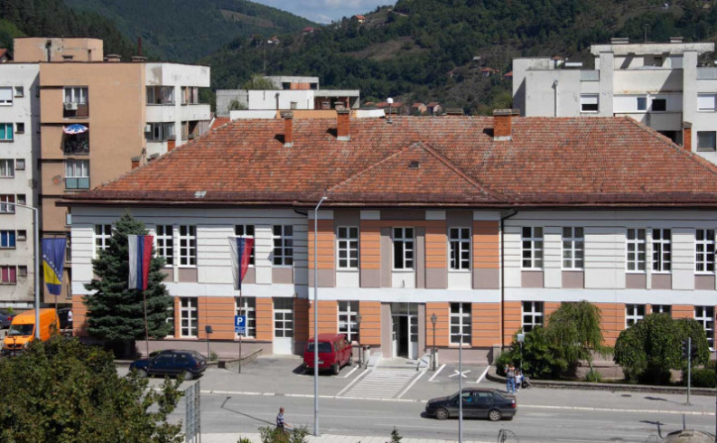 Javni poziv za dodjelu novčane pomoći prvačićima