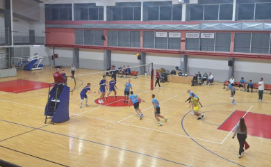 Porazi odbojkaša i odbojkašica