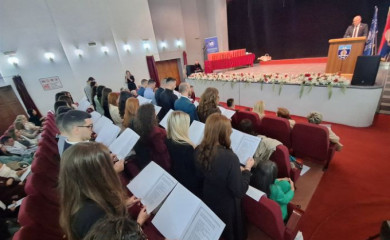 Medicinski fakultet promovisao 120 diplomaca