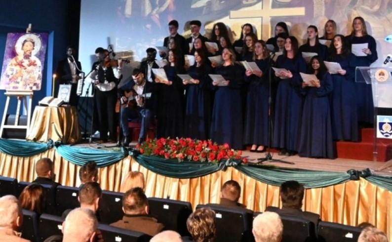 Raspjevani, vrijedni i uspješni studenti