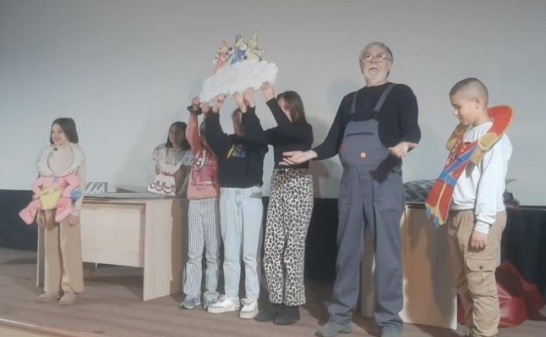 "Putujući teatar" u Foči: Lutkarske predstave pomažu djeci da odrastu