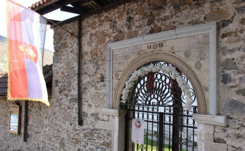 Drevni motivi na fočanskoj crkvi kriju tajnu stvaranja i vječnog života (AUDIO)