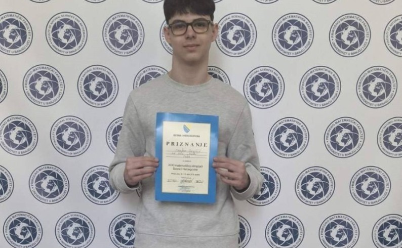 Stefan Grujičić- republički šampion u fizici u junu putuje na Balkanijadu u Turskoj