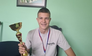 Srebro za Drakula na festivalu mladih guslara Srpske