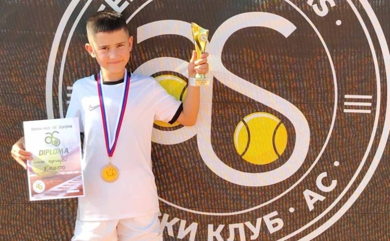 Novak Pljevaljčić drugi na turniru u Bijeljini