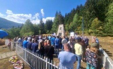 Papratna njiva; Godine prolaze, sjećanje ne blijedi i bol traje