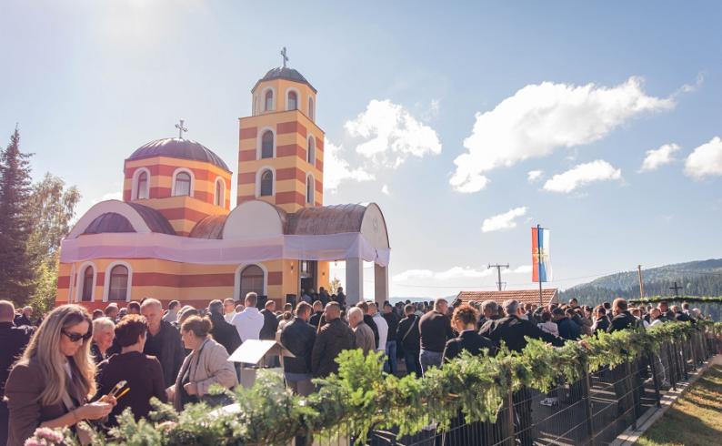 Istorijski dan za Zavait – osveštan Hram Svete velikomučenice Nedelje