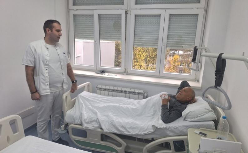 UB Foča: Prvi put izvedeno laparoskopsko odstranjivanje bubrega